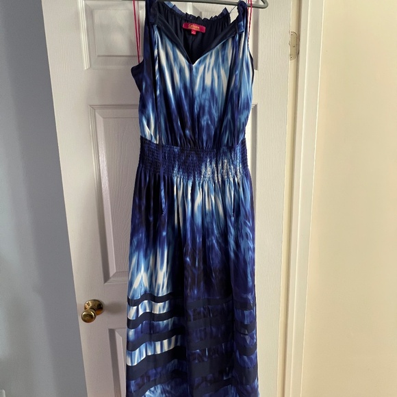 Catherine Malandrino Dresses & Skirts - Catherine Malandrino size 8 blue and white maxi dress